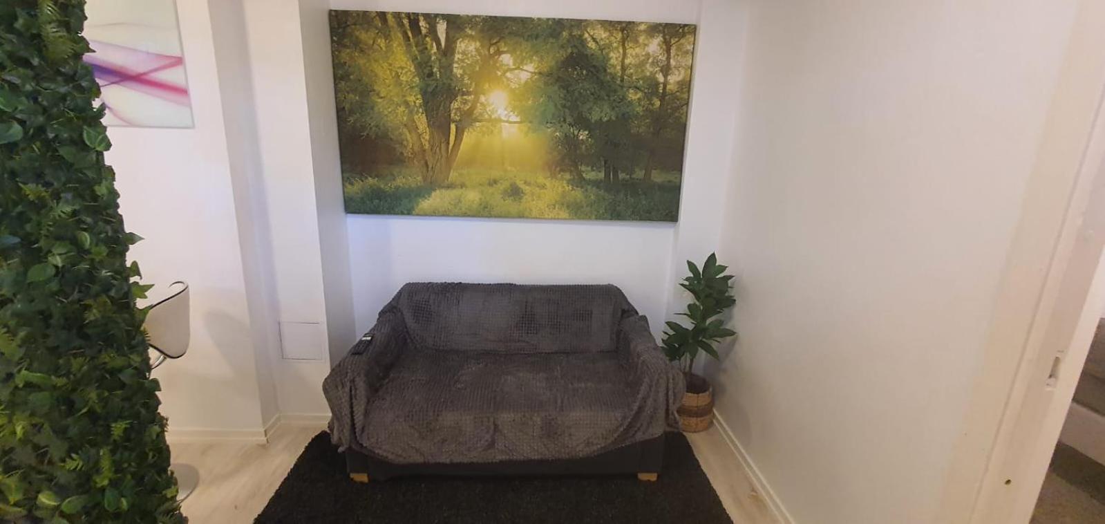 Beautiful Basement Apartment, Very Private And Close To The Metro Stockholm Luaran gambar